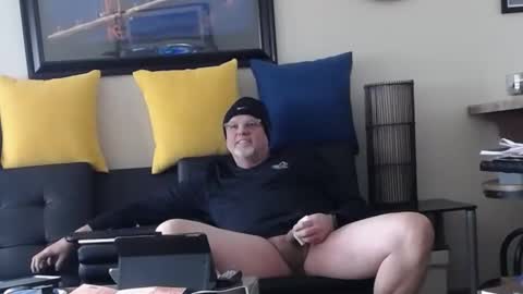 Snapshot of cumlicious4fun chatting on 02.15.25 3freespirit3 online show from 02.15.25