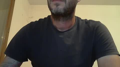 Snapshot of cummincock04 chatting on 10.01.25 cummincock04 online show from 10.01.25