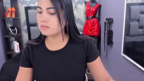 cumming tiffani online show from 09.18.25