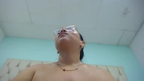 Snapshot of cumontitsxxx chatting on 05.06.26 Cumontitsxxx online show from 05.06.26
