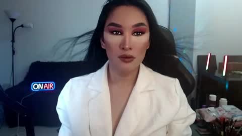 Snapshot of cumtsmeals chatting on 06.29.26 kala mo maganda ka online show from 06.29.26