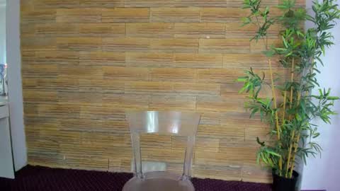 cupcake_izzy online show from 11.04.25