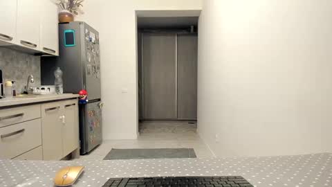 maria  alex online show from 02.15.25