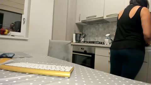 maria  alex online show from 10.13.25