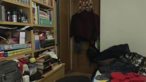 curiosillo1983 online show from 04.18.26