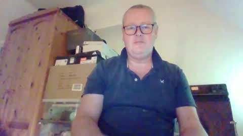 Snapshot of curiousax77 chatting on 11.26.25 curiousax77 online show from 11.26.25