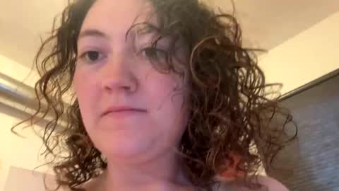 Snapshot of curliegirlee chatting on 06.11.26 curliegirlee online show from 06.11.26