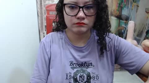 Vannesa online show from 10.28.25