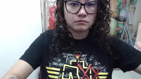 Vannesa online show from 11.14.25