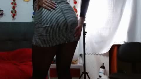 curlybutterfly online show from 09.08.25