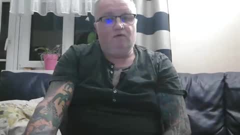 Snapshot of curtus14 chatting on 01.29.25 curtus14 online show from 01.29.25