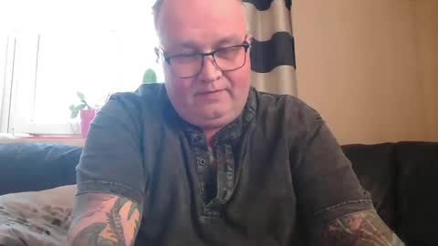 Snapshot of curtus14 chatting on 03.05.25 curtus14 online show from 03.05.25