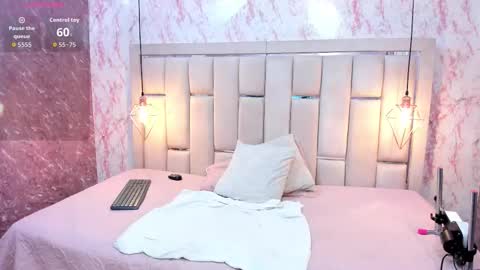 Alyanna  online show from 09.12.25