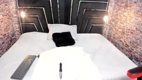 Alyanna  online show from 11.01.25