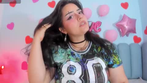 Snapshot of curvy_rousi chatting on 02.14.26 Rosie online show from 02.14.26