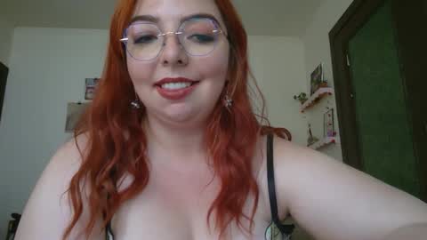 Snapshot of curvycate127 chatting on 10.02.25 Cate online show from 10.02.25