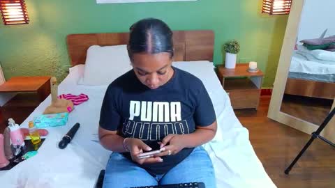 Danna online show from 10.19.25