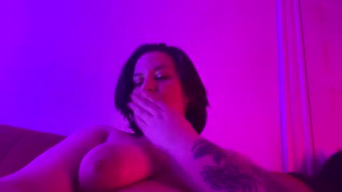 CurvyFlora online show from 02.23.25