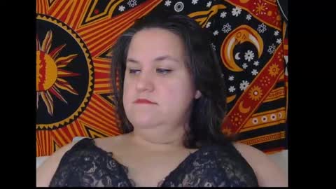 CurvyFlora online show from 10.01.25