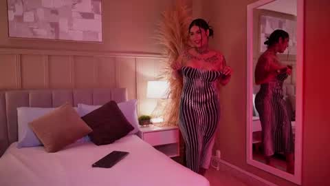 Snapshot of curvyliciouss chatting on 05.28.26 Samantha online show from 05.28.26