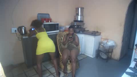 curvypear76x online show from 02.21.26