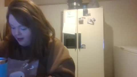 Snapshot of curvyplayday chatting on 04.24.26 dahlia -kim online show from 04.24.26