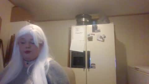 Snapshot of curvyplayday chatting on 04.25.26 dahlia -kim online show from 04.25.26
