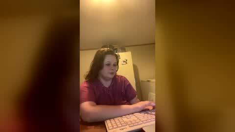 Snapshot of curvyplayday chatting on 07.18.26 dahlia -kim online show from 07.18.26