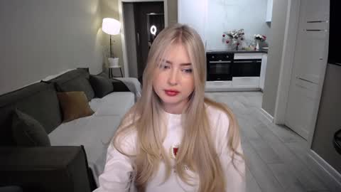 Kira  online show from 02.04.26