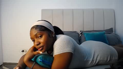 Liya online show from 10.28.25