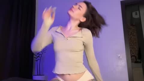 Snapshot of cute_bubbles chatting on 04.04.26 cute_bubbles online show from 04.04.26