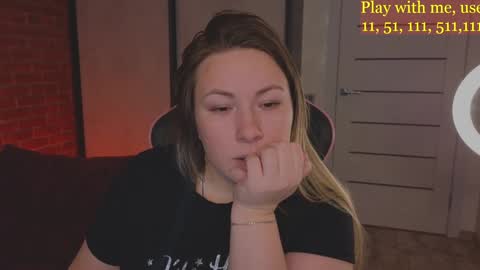 Everyday stream in the same time online show from 01.13.25