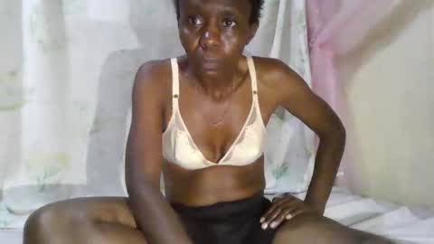 cute_divah4 online show from 10.06.25