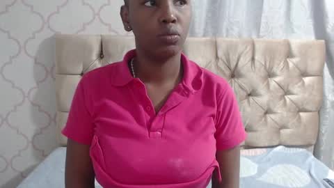Snapshot of cute_ebony_18_ chatting on 10.05.25 cute_ebony_18_ online show from 10.05.25