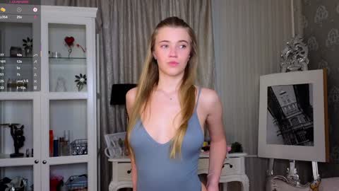 Snapshot of cute_fox_girl chatting on 02.13.26 Anne online show from 02.13.26