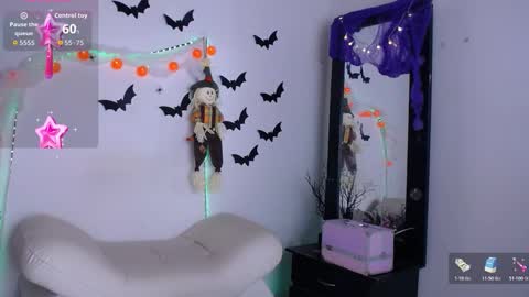 Cute horny1 online show from 10.19.25