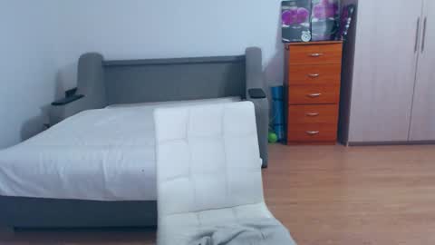 cute_jes online show from 01.09.25