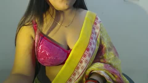 Snapshot of cute_kavya chatting on 09.23.25 cute_kavya online show from 09.23.25