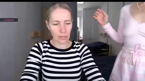 cute_lion_ online show from 10.14.25