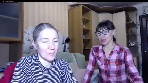 cute_lion_ online show from 11.22.25