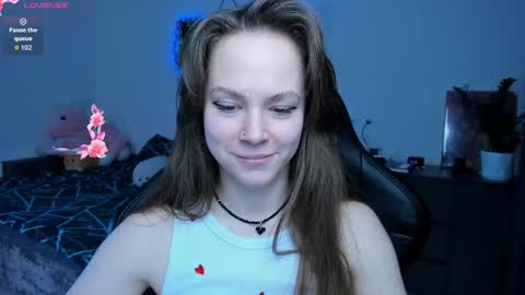 Snapshot of cute_little_ass chatting on 11.28.25 Emily online show from 11.28.25