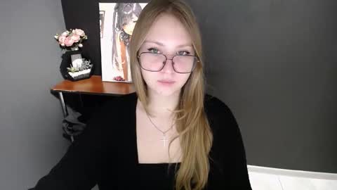 Veronica online show from 11.25.25