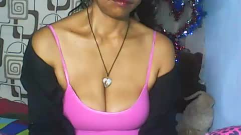 Snapshot of cute_moll chatting on 01.18.26 murielle online show from 01.18.26