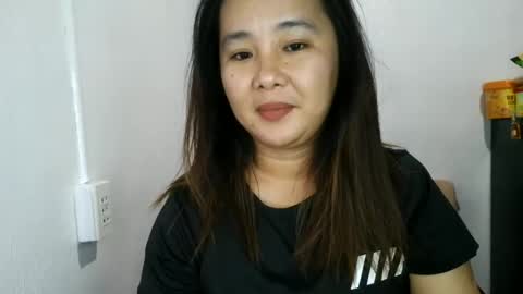 Snapshot of cute_momma69 chatting on 06.21.26 cute_momma69 online show from 06.21.26