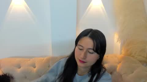 Snapshot of cute_rouss chatting on 12.03.24 ROUSS online show from 12.03.24