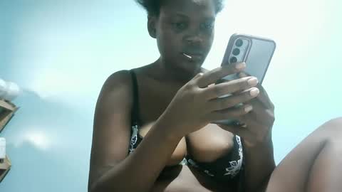 cute_roxie online show from 01.26.25