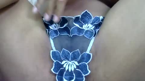 Snapshot of cute_ruhii chatting on 06.25.26 ruhi online show from 06.25.26