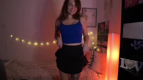 Snapshot of cute_ruth chatting on 10.13.25 Katarina online show from 10.13.25