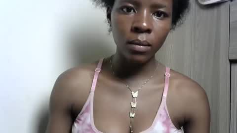 Snapshot of cute_sexy3 chatting on 01.20.25 SHARON online show from 01.20.25