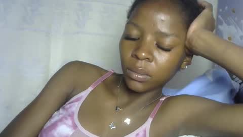 Snapshot of cute_sexy3 chatting on 03.11.25 SHARON online show from 03.11.25